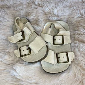 J&J | Suede Buckle Sandal, Size 5